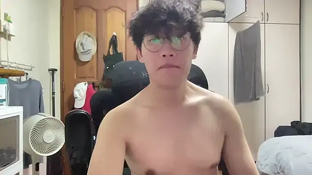 Passionatetwink2 online show from 03.13.26