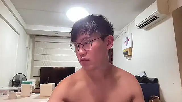 Snapshot of Passionatetwink2 chatting on 07.21.26 Passionatetwink2 online show from 07.21.26