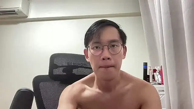 Snapshot of Passionatetwink2 chatting on 07.29.26 Passionatetwink2 online show from 07.29.26