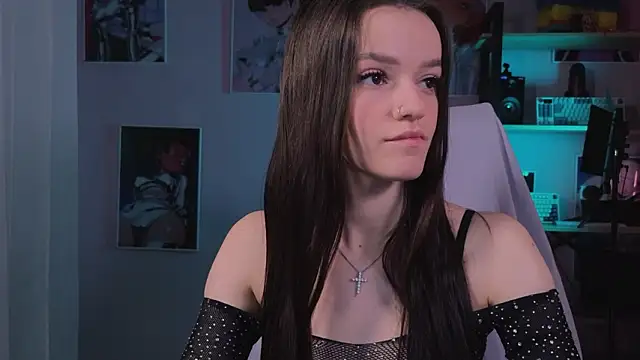 E l i z e  online show from 02.19.26