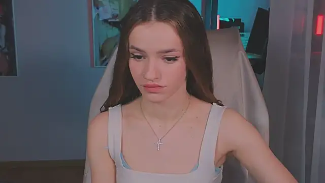 E l i z e  online show from 05.07.26