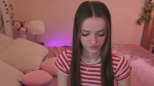 E l i z e  online show from 05.09.26