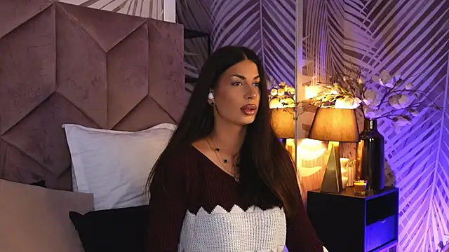 EvaRhea online show from 11.18.25