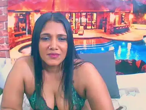 Snapshot of IndianSexyLady4u chatting on 11.16.25 IndianSexyLady4u online show from 11.16.25