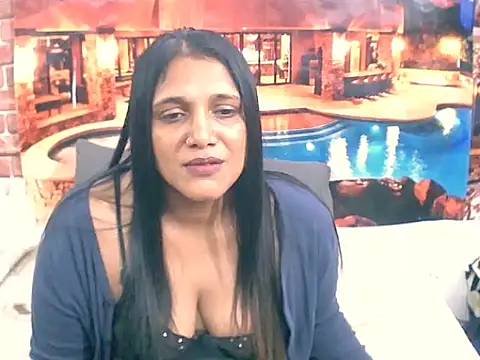 Snapshot of IndianSexyLady4u chatting on 11.17.25 IndianSexyLady4u online show from 11.17.25