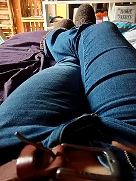 Snapshot of Horny_mummy chatting on 01.19.26 Horny mummy online show from 01.19.26