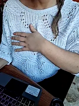 Snapshot of Horny_mummy chatting on 02.27.26 Horny mummy online show from 02.27.26