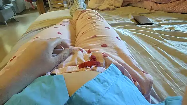 Snapshot of Horny_mummy chatting on 03.08.26 Horny mummy online show from 03.08.26