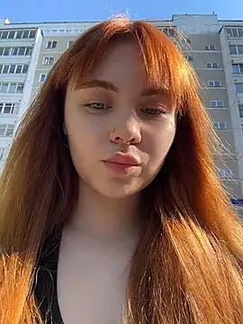 Snapshot of LunaMillie chatting on 05.25.26 LunaMillie online show from 05.25.26
