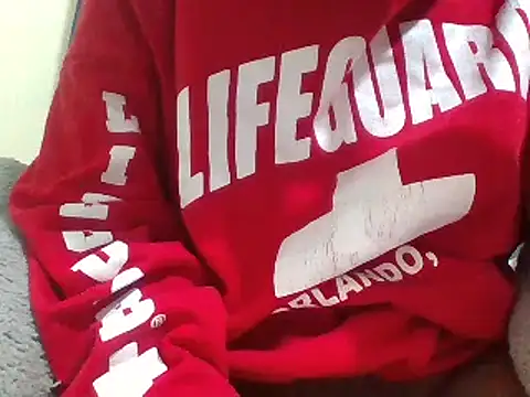 Snapshot of chocolatebarbiee chatting on 11.30.25 chocolatebarbiee online show from 11.30.25