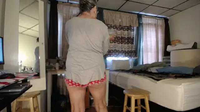 Snapshot of ANALTRAINING4U2 chatting on 03.08.25 ANALTRAINING4U2 online show from 03.08.25