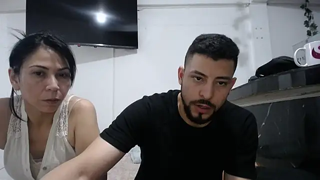 yohacriss online show from 10.08.25