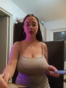 IvyClouds online show from 06.25.26