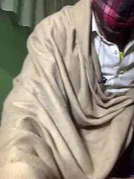 Snapshot of uniquesexyboy5689 chatting on 02.15.26 uniquesexyboy5689 online show from 02.15.26