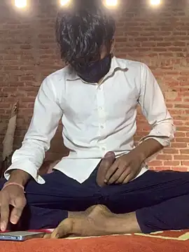 Snapshot of uniquesexyboy5689 chatting on 03.15.26 uniquesexyboy5689 online show from 03.15.26