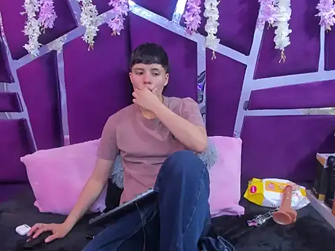 Bruno Cruzz online show from 11.15.25