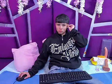 Bruno Cruzz online show from 11.23.25