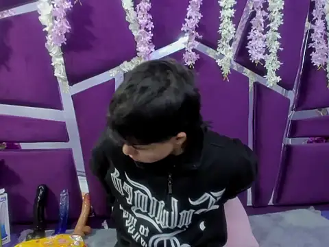 Snapshot of Bruno_Cruzz chatting on 02.04.26 Bruno Cruzz online show from 02.04.26