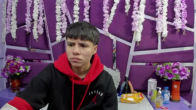 Snapshot of Bruno_Cruzz chatting on 02.13.26 Bruno Cruzz online show from 02.13.26