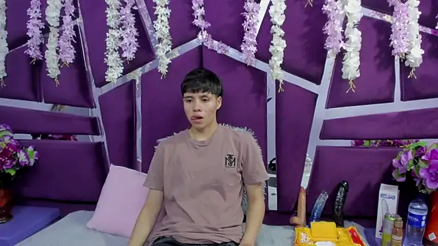 Snapshot of Bruno_Cruzz chatting on 02.15.26 Bruno Cruzz online show from 02.15.26