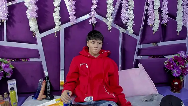 Snapshot of Bruno_Cruzz chatting on 02.20.26 Bruno Cruzz online show from 02.20.26