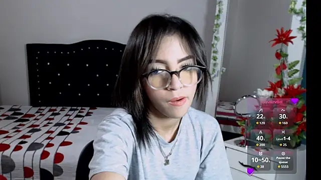 Coraline Playful online show from 09.18.25