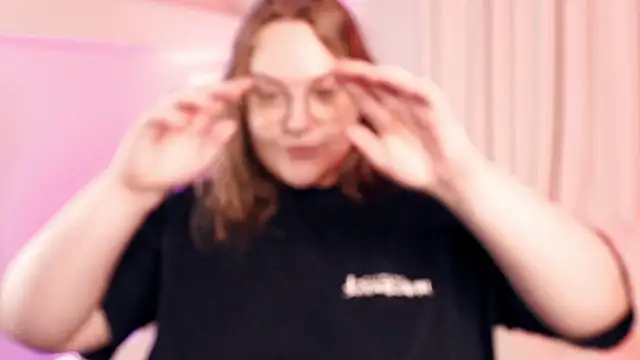 Snapshot of Alissa_S chatting on 09.09.25 Alissa S online show from 09.09.25