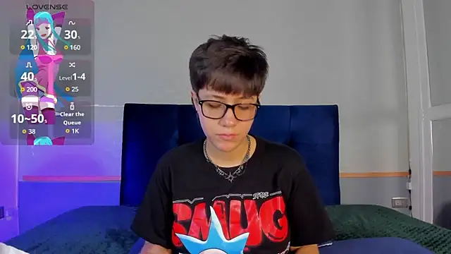 Tsuki Maru online show from 11.25.25