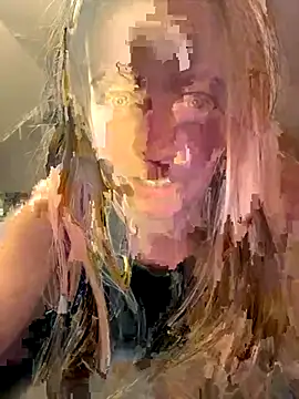 ellieen online show from 11.05.25