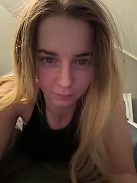 ellieen online show from 11.15.25