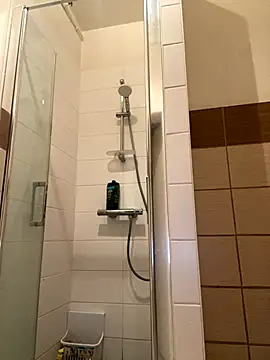 KE6FRAN7 online show from 09.10.25