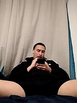 Snapshot of Jadriel23 chatting on 10.19.25 Jadriel23 online show from 10.19.25