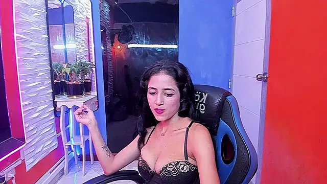 Snapshot of emily_rz1 chatting on 10.02.25 emily rz1 online show from 10.02.25