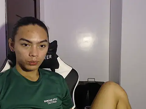 Snapshot of Bad_angelxx chatting on 09.22.25 Bad angelxx online show from 09.22.25