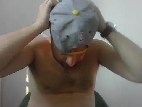 Snapshot of blondi4 chatting on 12.17.25 blondi4 online show from 12.17.25