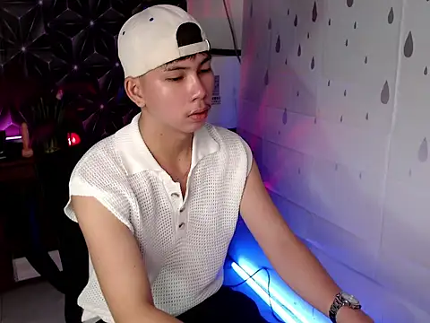 Snapshot of ursweet_jade chatting on 10.14.25 ursweet jade online show from 10.14.25