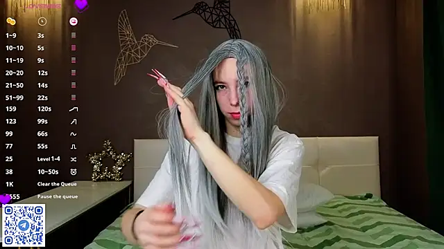 JuliannaWenger online show from 01.13.26