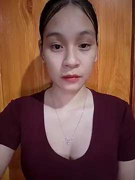 Snapshot of ChiecumBae chatting on 11.02.25 ChiecumBae online show from 11.02.25