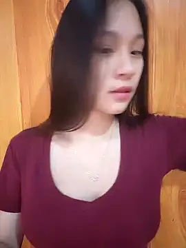 Snapshot of ChiecumBae chatting on 11.11.25 ChiecumBae online show from 11.11.25