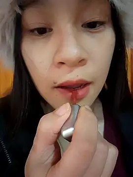 Snapshot of ChiecumBae chatting on 12.03.25 ChiecumBae online show from 12.03.25