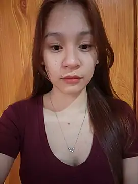 Snapshot of ChiecumBae chatting on 12.16.25 ChiecumBae online show from 12.16.25