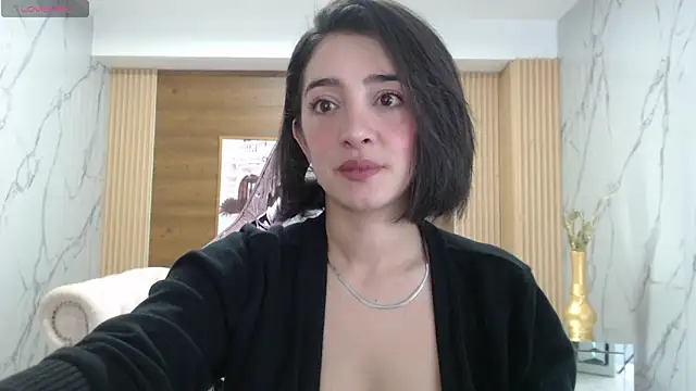 sara lopez s online show from 04.10.26