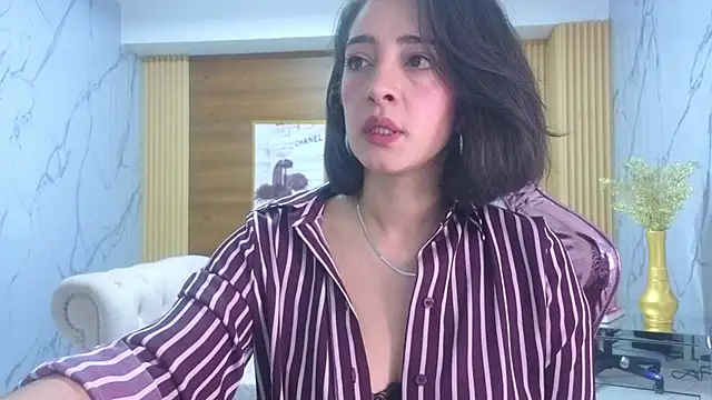 sara lopez s online show from 05.11.26