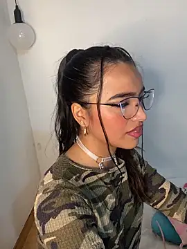 Mia ferrari 1 online show from 09.11.25