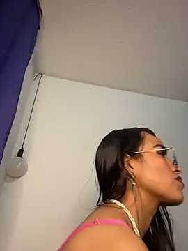 Mia ferrari 1 online show from 09.28.25