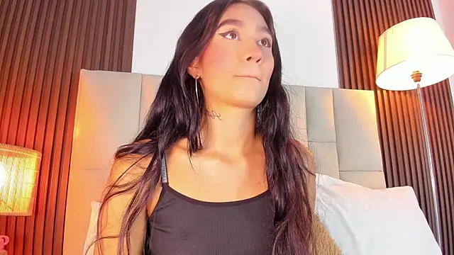 Nicolqueen  online show from 05.12.26