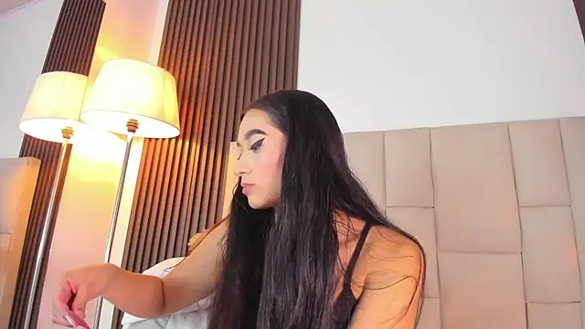 Nicolqueen  online show from 07.20.26