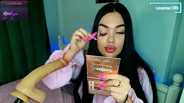 katerine Monroe online show from 10.31.25