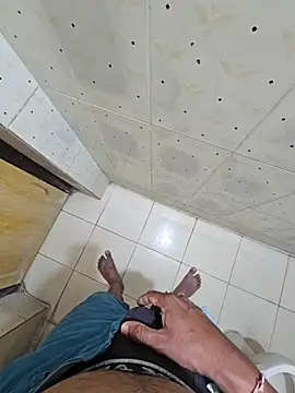 Snapshot of Gamecoc chatting on 10.12.25 Gamecoc online show from 10.12.25