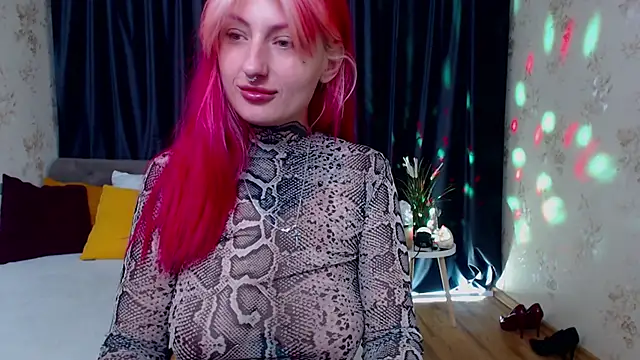 Nina Blum  online show from 11.10.25